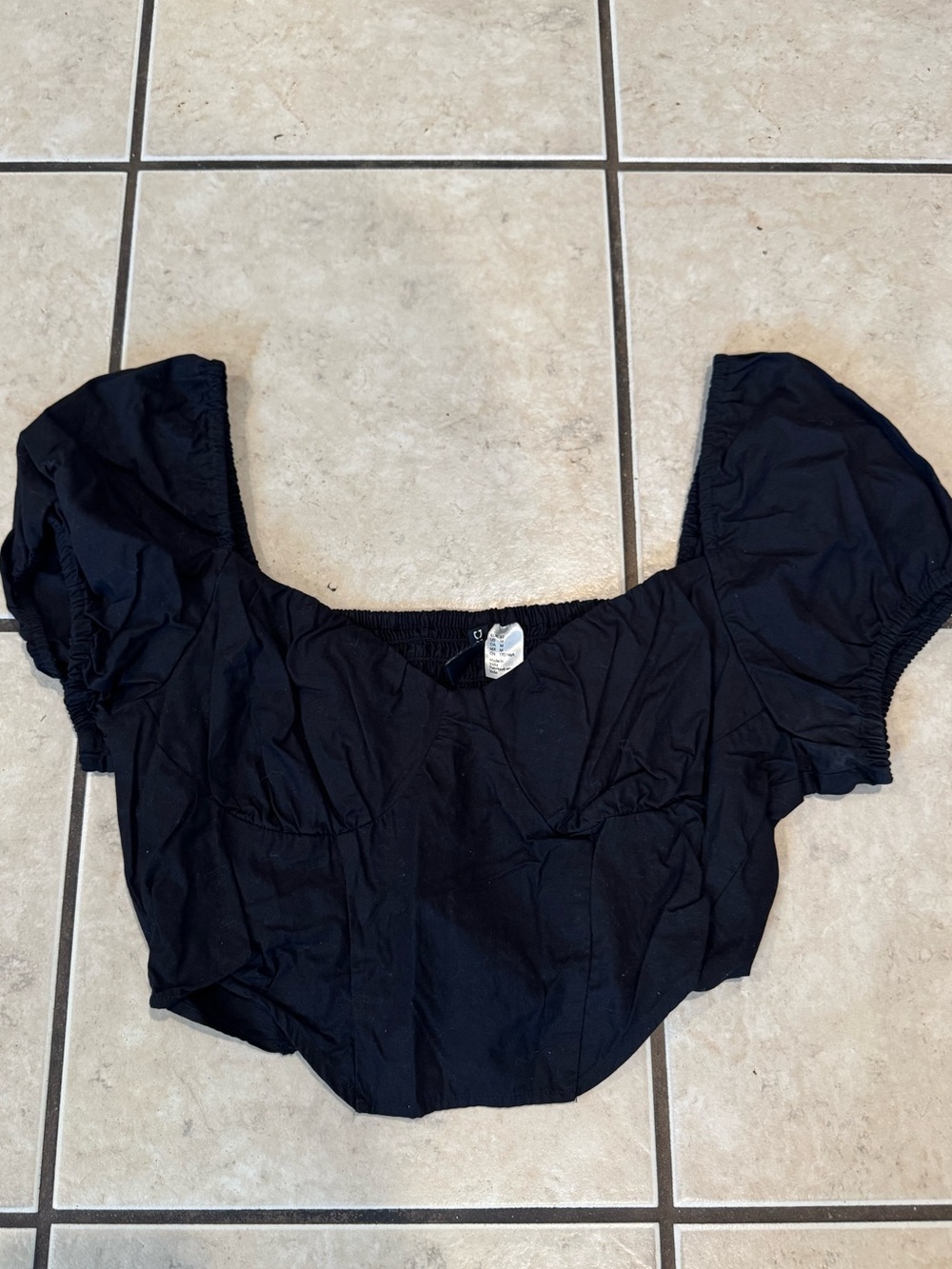 H&M Black Puff Sleeve Crop Top